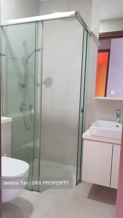 8 Farrer Suites (D8), Apartment #202035182